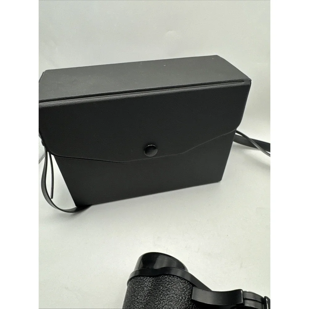 Everlite‎ Binoculars 8x30 Field 7.5° with Carrying Case